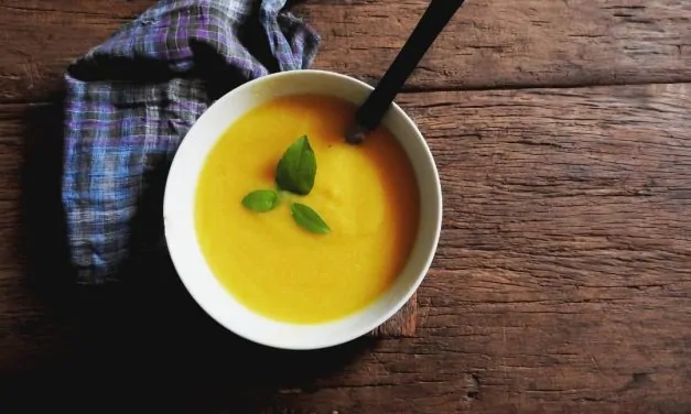 Caldo de Mandioquinha na Panela de Pressão Elétrica