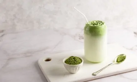 Matcha Latte na Chaleira