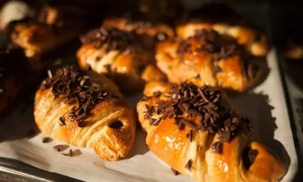 Croissant de chocolate na Air Fryer