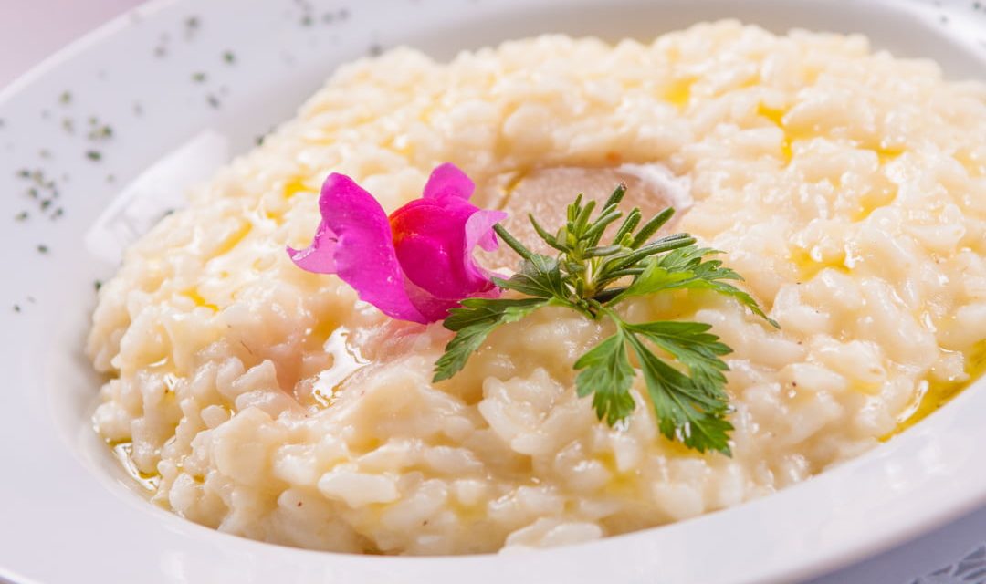 Risoto de queijo na panela de arroz