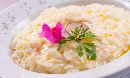 Risoto de queijo na panela de arroz