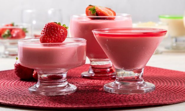 Gelatina cremosa com leite condensado