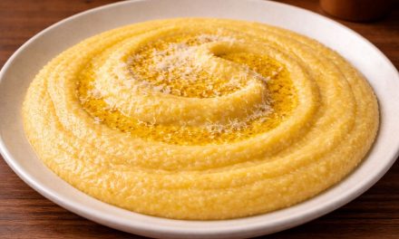 Polenta na panela de pressão elétrica