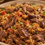 Arroz com fraldinha na panela de pressão: sabor intenso e uma panela só