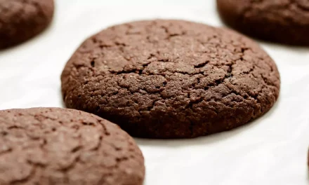 Biscoitos de chocolate na oven: crocância por fora e maciez por dentro